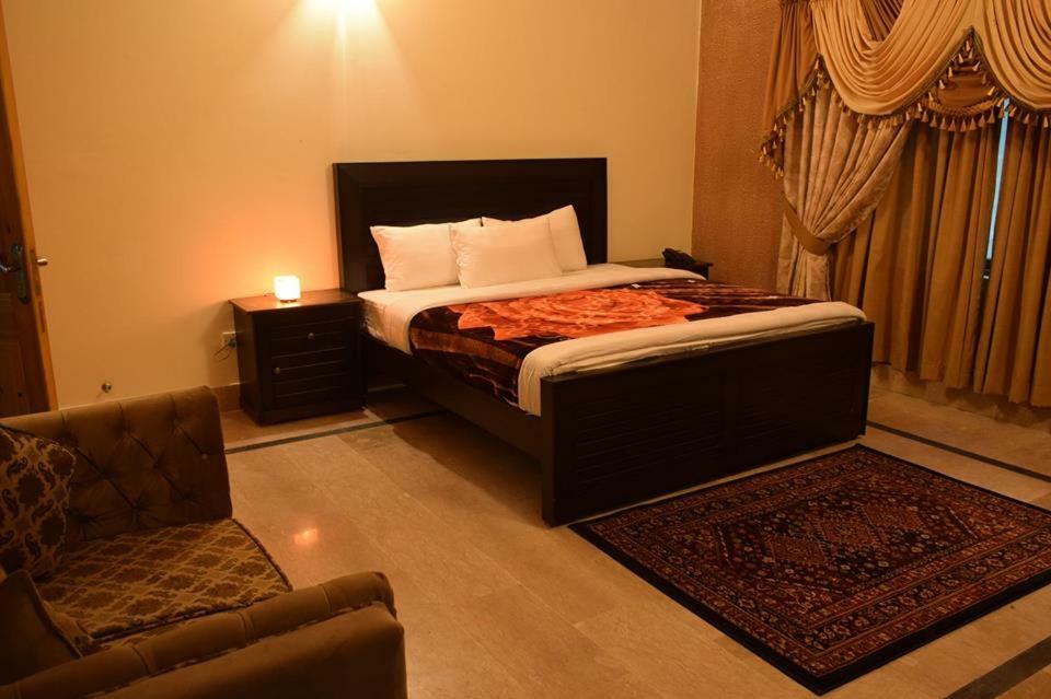 Royal Emirates Residence Abbottabad Ngoại thất bức ảnh